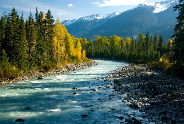 Increíbles aguas termales en Canadá y dónde alojarse cerca | Oyster.com