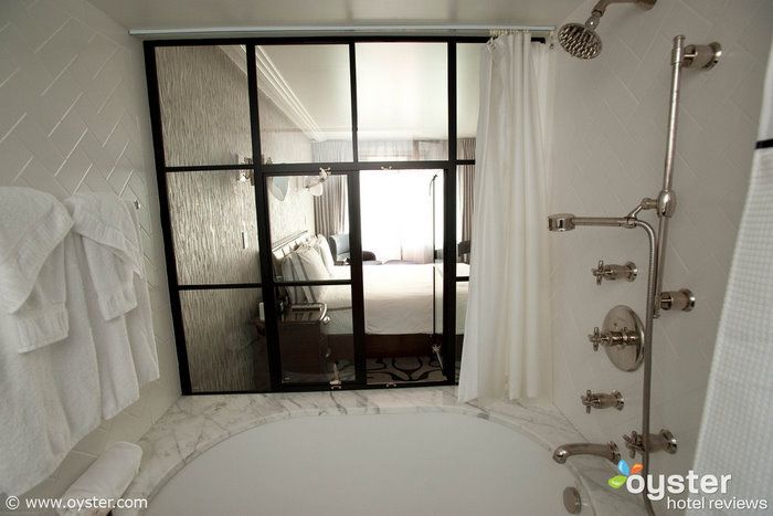 'Peek-a-boo' bathrooms: Sexy or disgusting? | Oyster.com