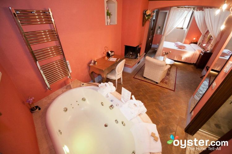 The 8 Best Romantic Suites for a Sexy Vacation | Oyster.com The 8 Best Romantic Suites for a Sexy Vacation | Oyster.com