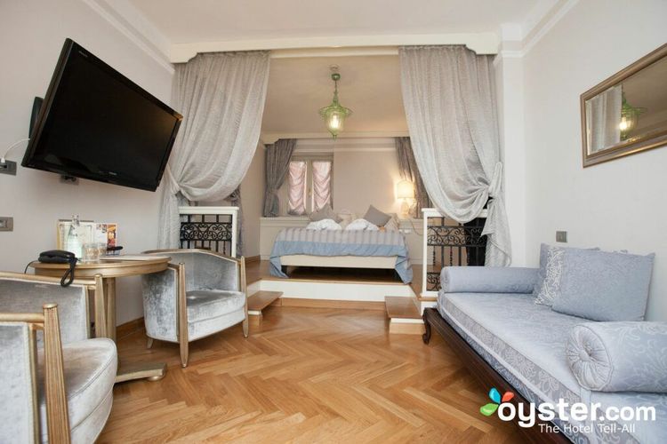 The 8 Best Romantic Suites for a Sexy Vacation | Oyster.com