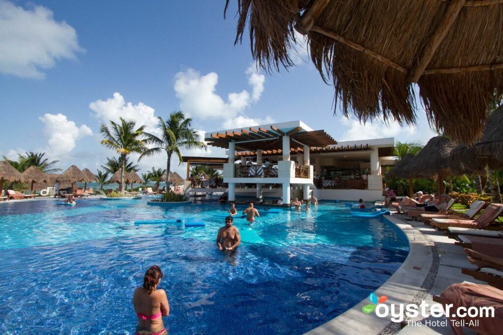 Best Swim-Up Bars at All-Inclusive Resorts in Mexico | Oyster.com