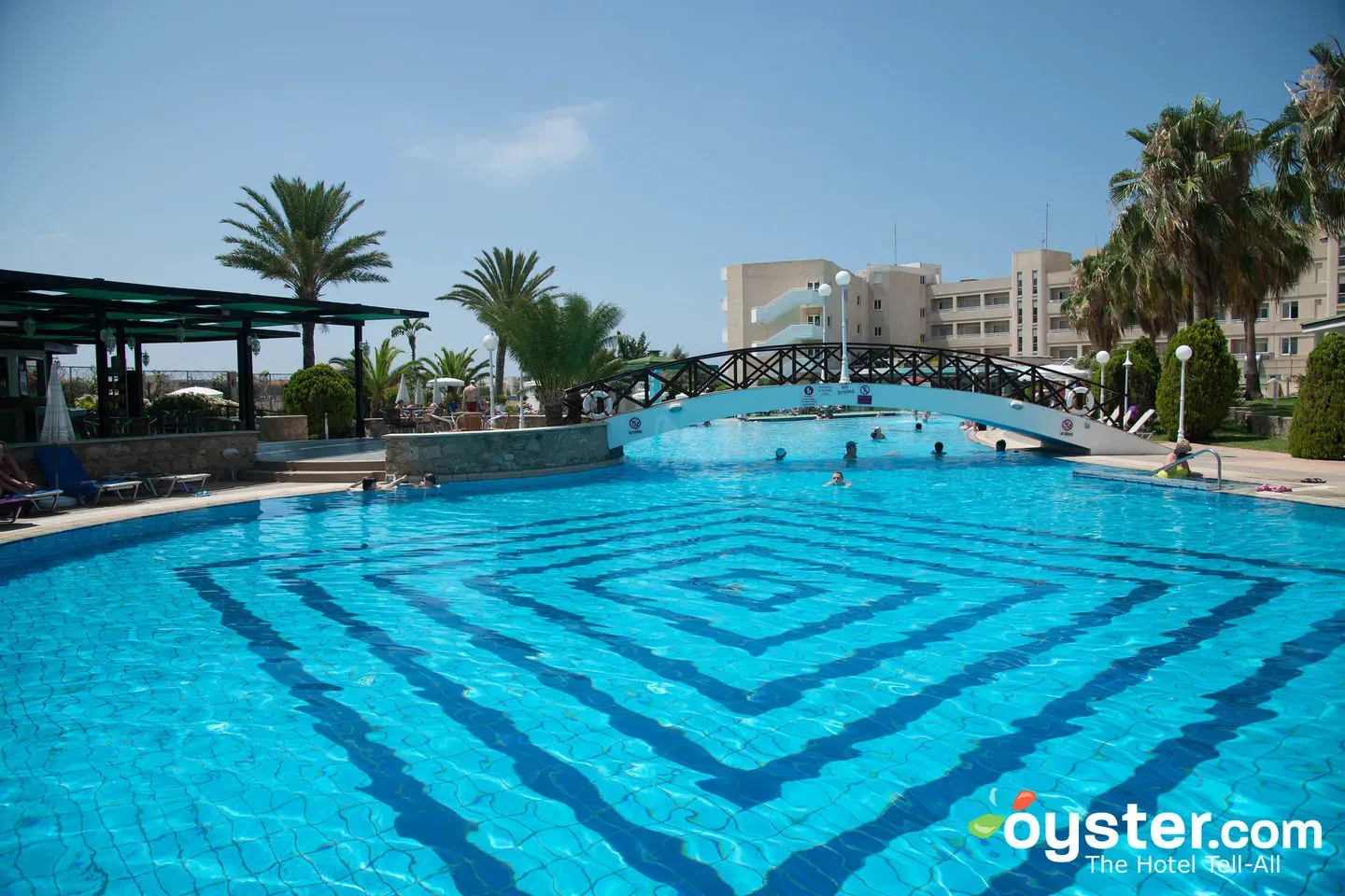 Aloe Hotel Review: What To REALLY Expect If You Stay | Oyster.com