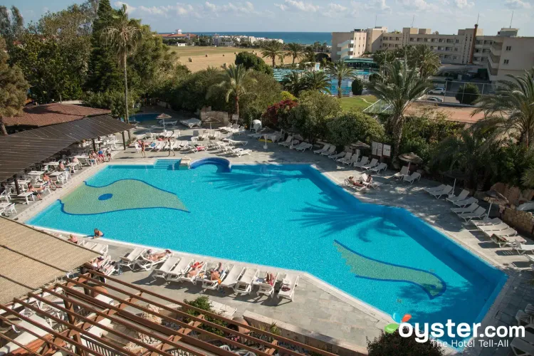 Aloe Hotel Review: What To REALLY Expect If You Stay | Oyster.com