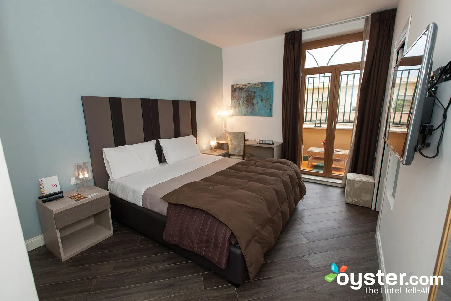 Blue Inn Luxury Suites Review: What To REALLY Expect If You Stay ...