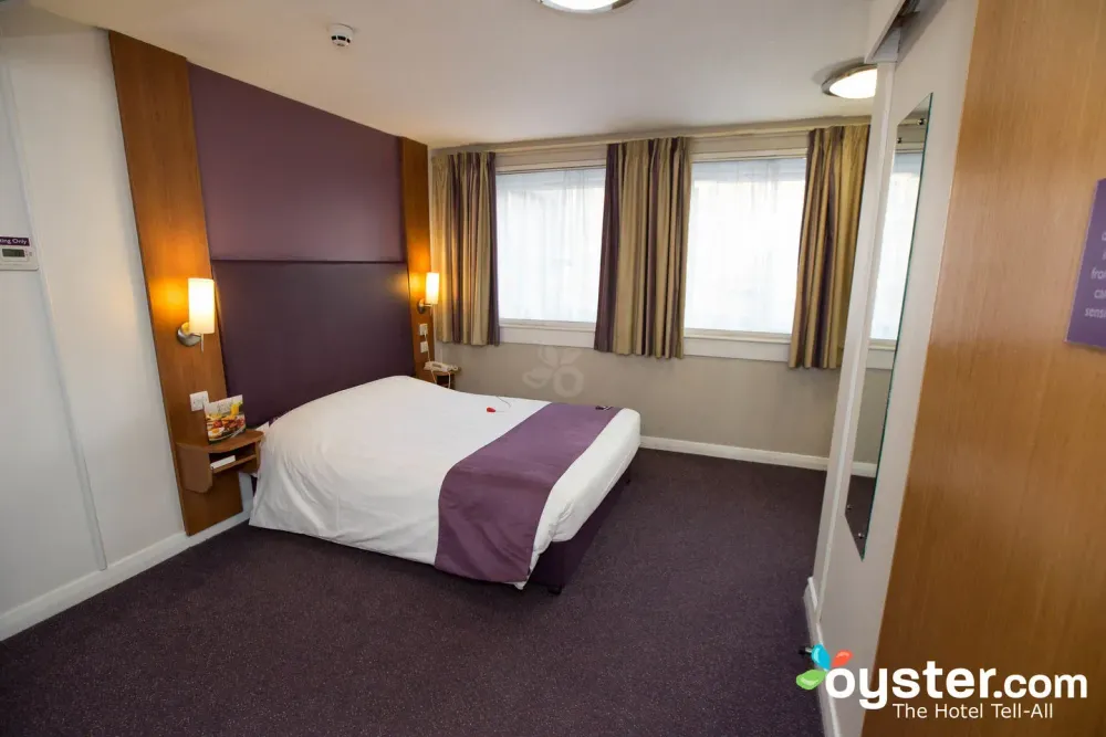 Premier Inn London Euston Hotel Review: What To REALLY Expect If You ...
