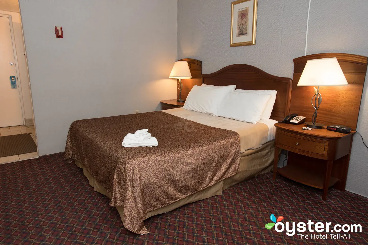 Niagara Parkway Court Review: What To REALLY Expect If You Stay