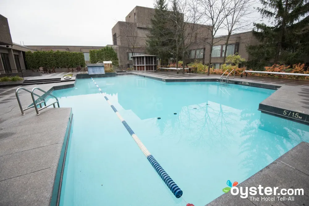 Downtown Montreal Hotels & Resorts | Oyster.com