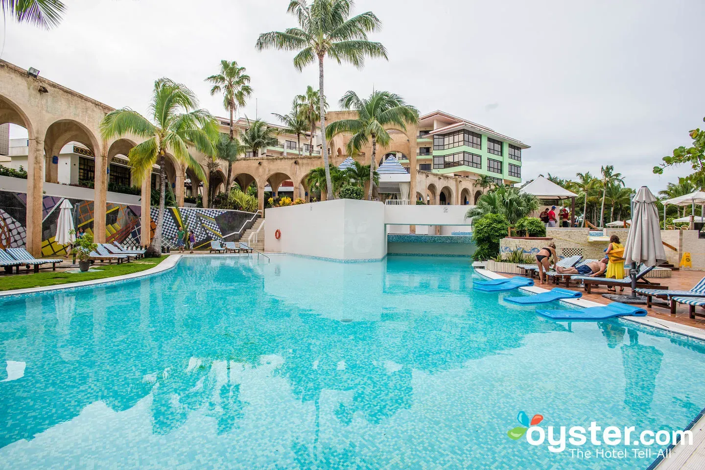 Melia Las Americas Review: What To REALLY Expect If You Stay | Oyster.com