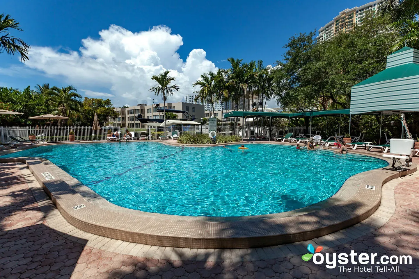 Riverside Hotel Review: What To REALLY Expect If You Stay | Oyster.com