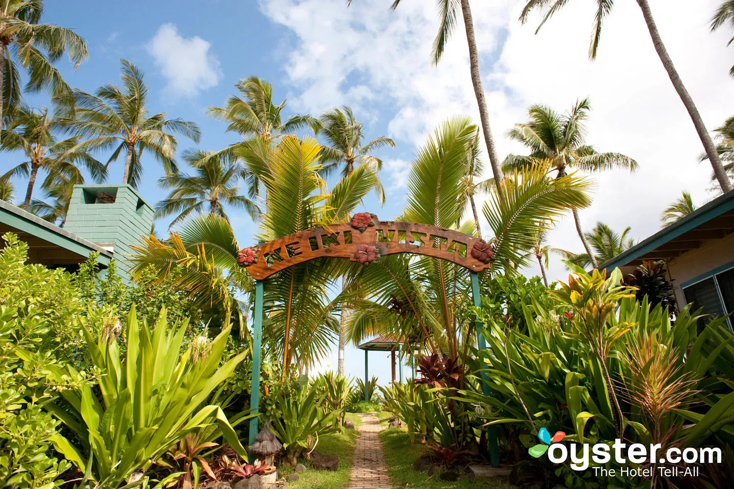 Ke Iki Beach Bungalows Review: What To REALLY Expect If You Stay |  Oyster.com